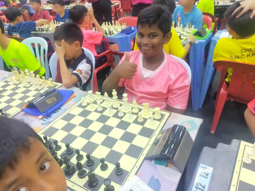 Chess tournament photo 3