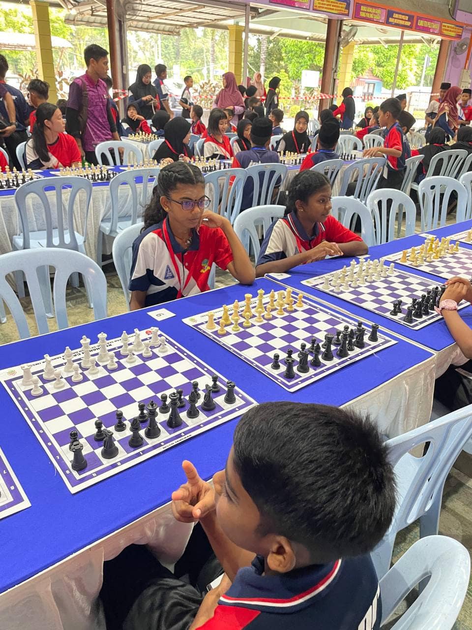 Chess tournament photo 8